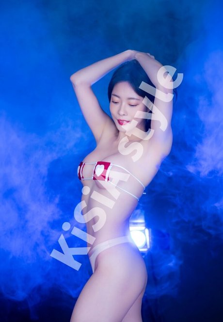 Foto di nudo di fuga di OnlyFans di Yoo Ji Hyun