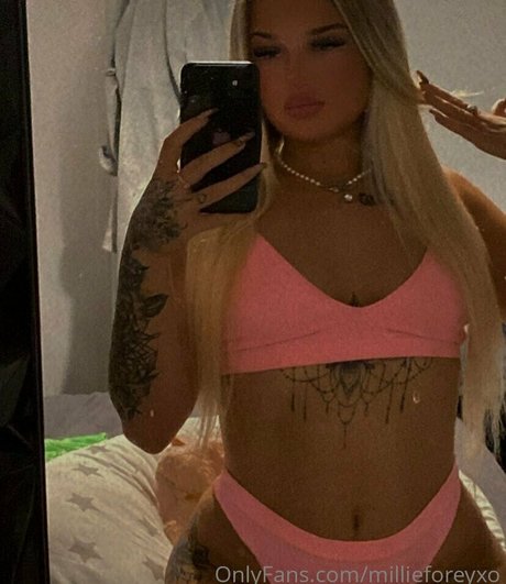 Foto di nudo di fuga di OnlyFans di Millieforeyxo