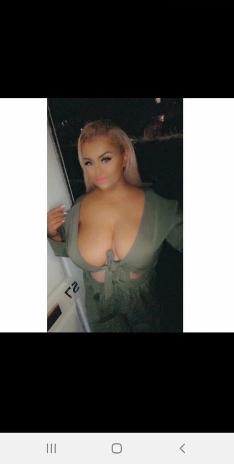 Foto di nudo di fuga di OnlyFans di Jessica Elizabeth
