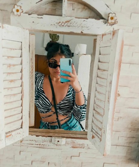 Foto di nudo di fuga di OnlyFans di Franciellyklin