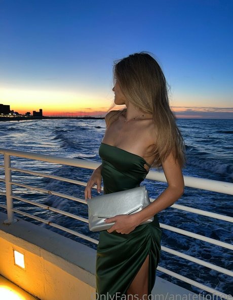 Foto di nudo di fuga di OnlyFans di Anatetiofree