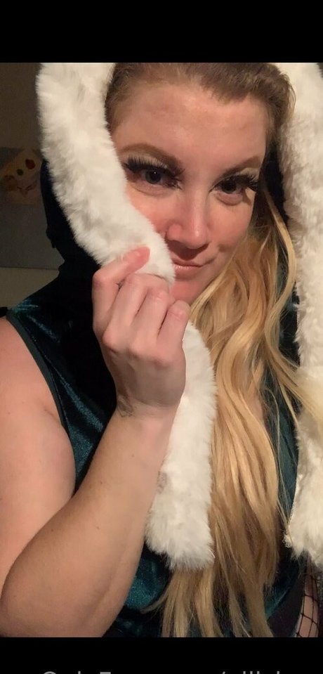 Foto di nudo di fuga di OnlyFans di Elliskay