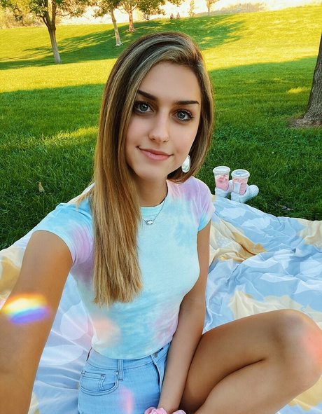 Foto di nudo di fuga di OnlyFans di Sophie Sommers