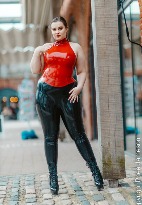 Foto di nudo di fuga di OnlyFans di Misspheejameson