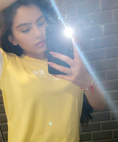Foto di nudo di fuga di OnlyFans di Sukh Bains