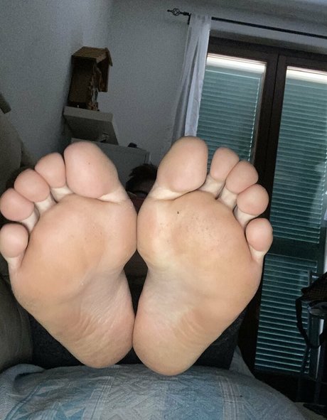 Youloveyourkingfeet