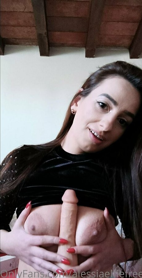 Foto di nudo di fuga di OnlyFans di Alessiaelfiefree