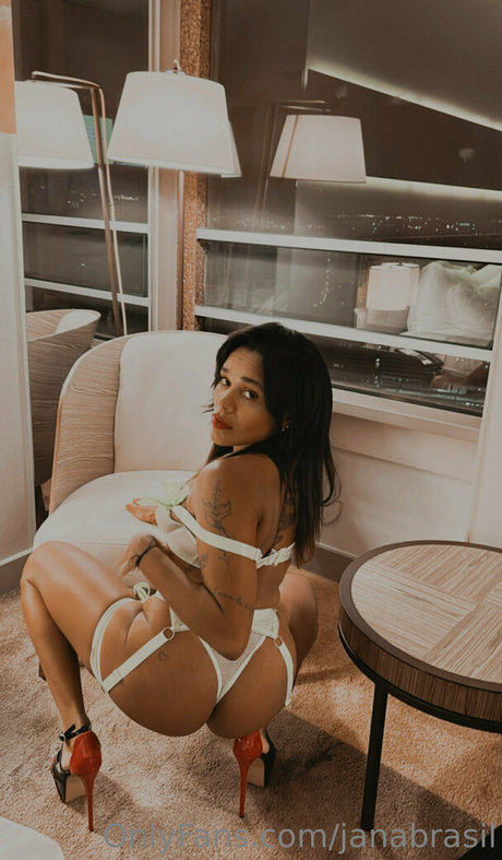 Foto di nudo di fuga di OnlyFans di Janabrasil