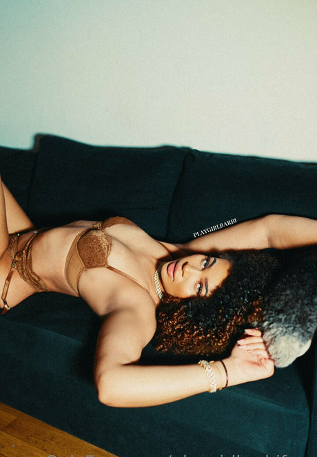 Foto di nudo di fuga di OnlyFans di Playgirlbarbifree