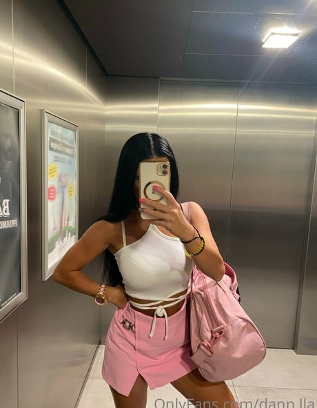 Foto di nudo di fuga di OnlyFans di Dannlla