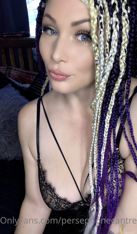 Foto di nudo di fuga di OnlyFans di Persephonecantrelle