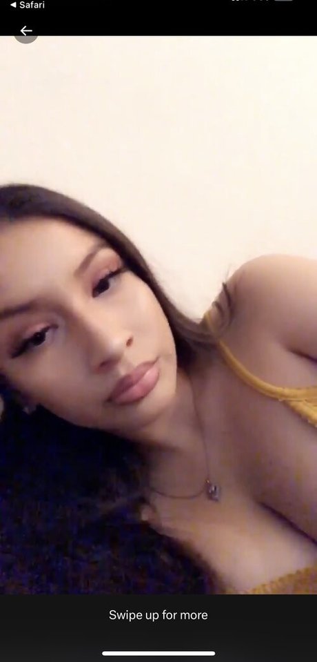Foto di nudo di fuga di OnlyFans di Mamilv