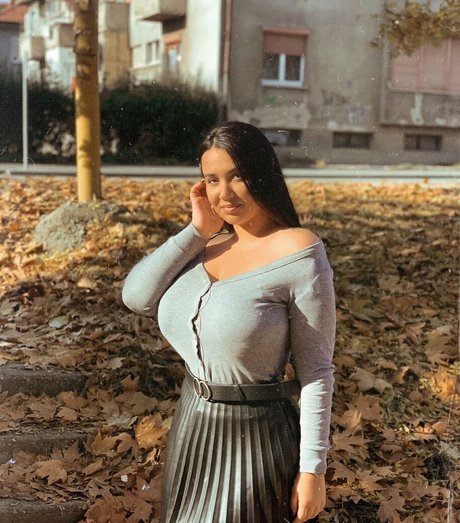 Emina Jahi