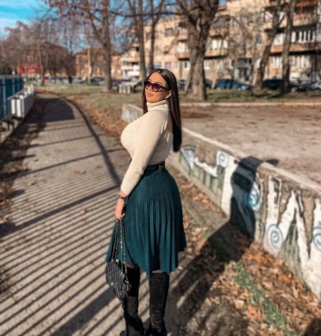 Emina Jahi