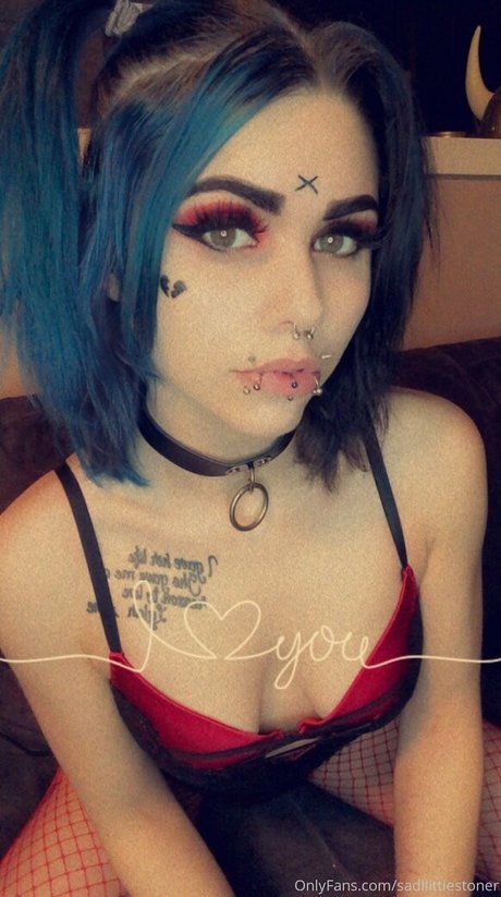 Foto di nudo di fuga di OnlyFans di Sadliittlestoner