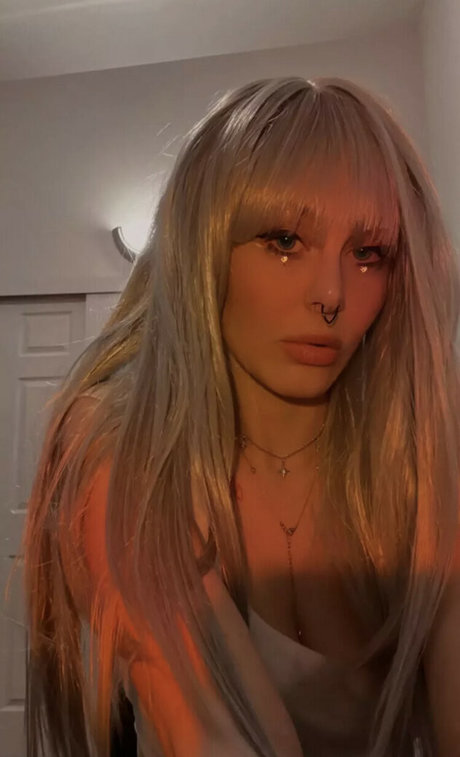 Foto di nudo di fuga di OnlyFans di Reagan