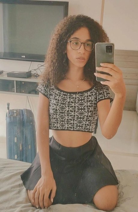 Foto di nudo di fuga di OnlyFans di Nagazaki