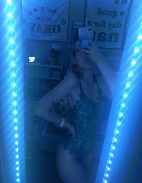 Anna1001