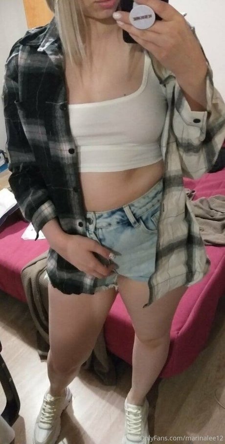 Foto di nudo di fuga di OnlyFans di Marinalee12